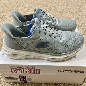 Skechers Women's Glide Step Sneakers Shoes Gray, Size 8 (New in Box)